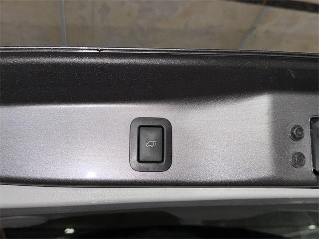 used 2019 Toyota Highlander car, priced at $23,253