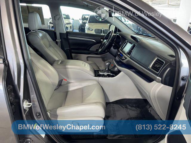 used 2019 Toyota Highlander car, priced at $22,323