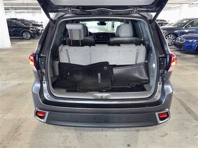 used 2019 Toyota Highlander car, priced at $23,253