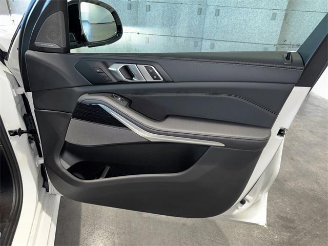 new 2026 BMW X7 car, priced at $98,285