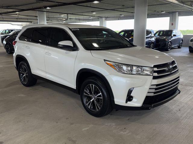 used 2019 Toyota Highlander car, priced at $21,836