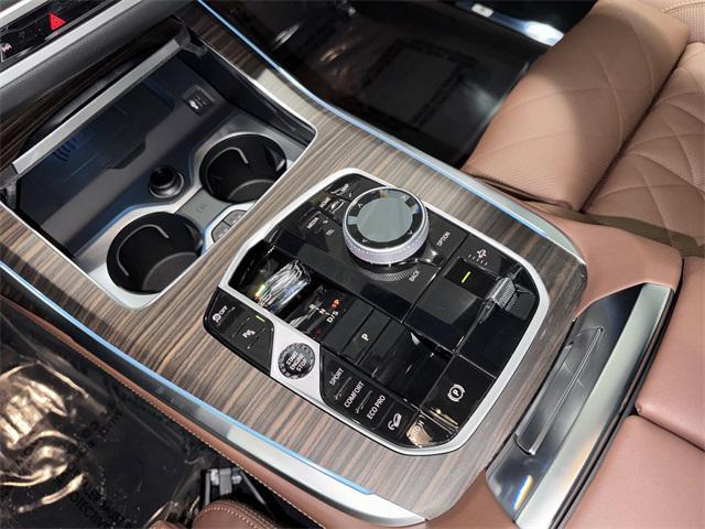 new 2026 BMW X7 car, priced at $102,405