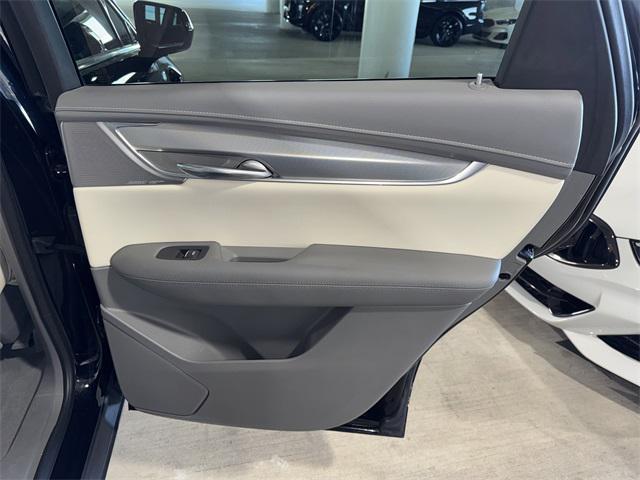 used 2022 Cadillac XT5 car, priced at $25,160