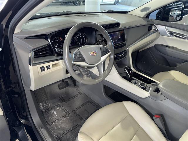 used 2022 Cadillac XT5 car, priced at $25,160