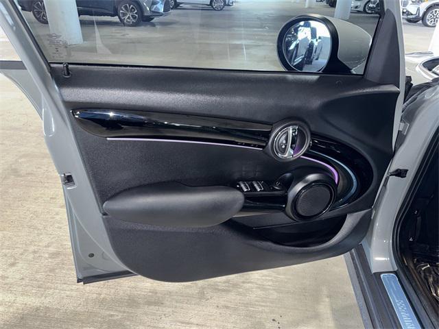 used 2023 MINI Hardtop car, priced at $22,300