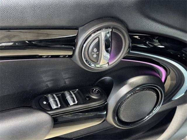 used 2023 MINI Hardtop car, priced at $22,300