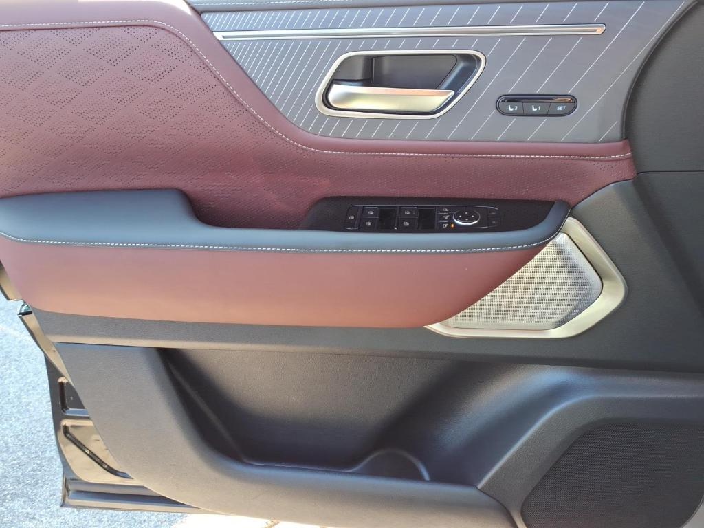 used 2025 INFINITI QX80 car, priced at $90,987