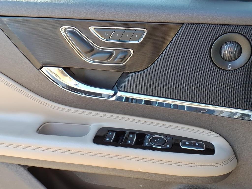 used 2021 Lincoln Corsair car, priced at $24,987