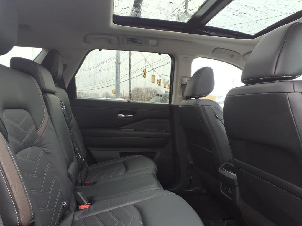 used 2023 Nissan Pathfinder car, priced at $37,988