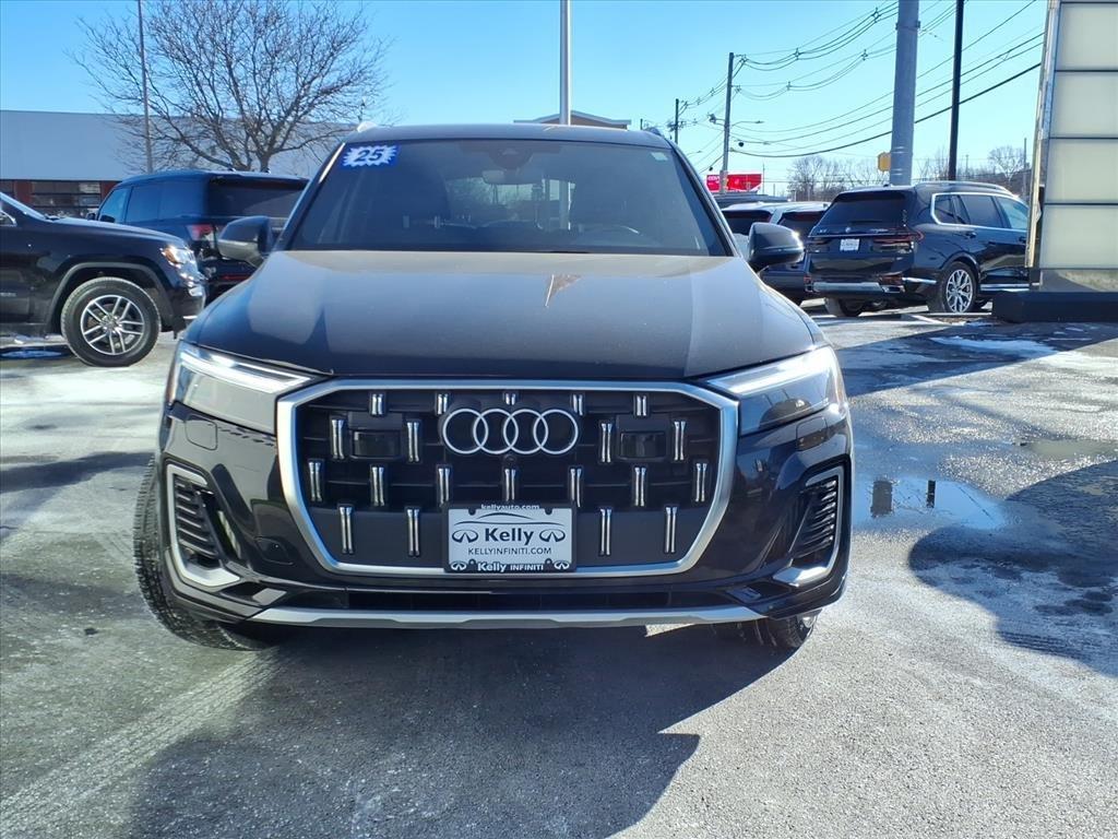 used 2025 Audi Q7 car, priced at $47,877