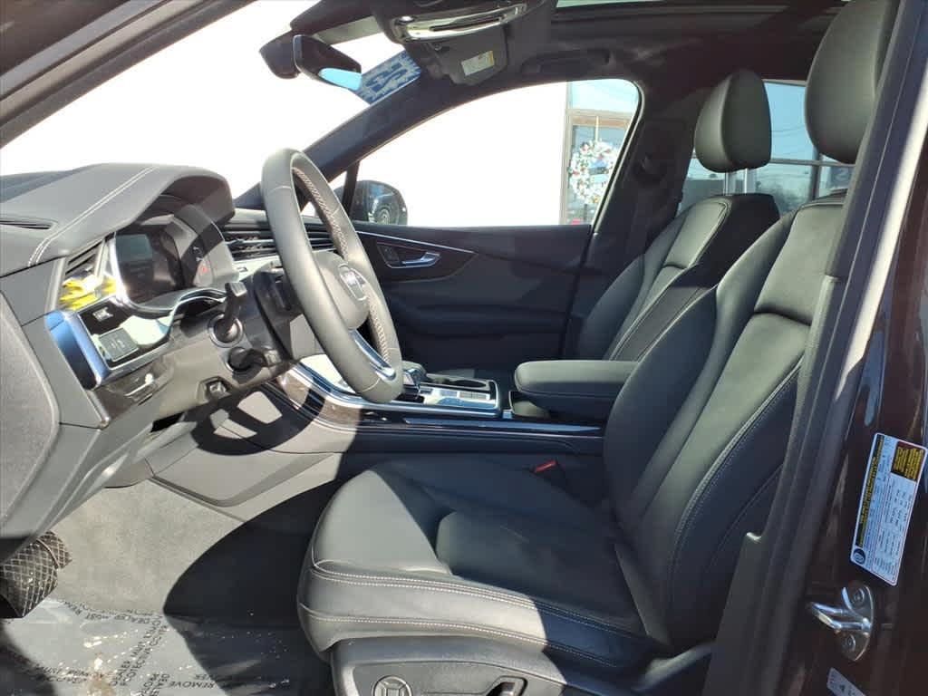 used 2025 Audi Q7 car, priced at $48,998