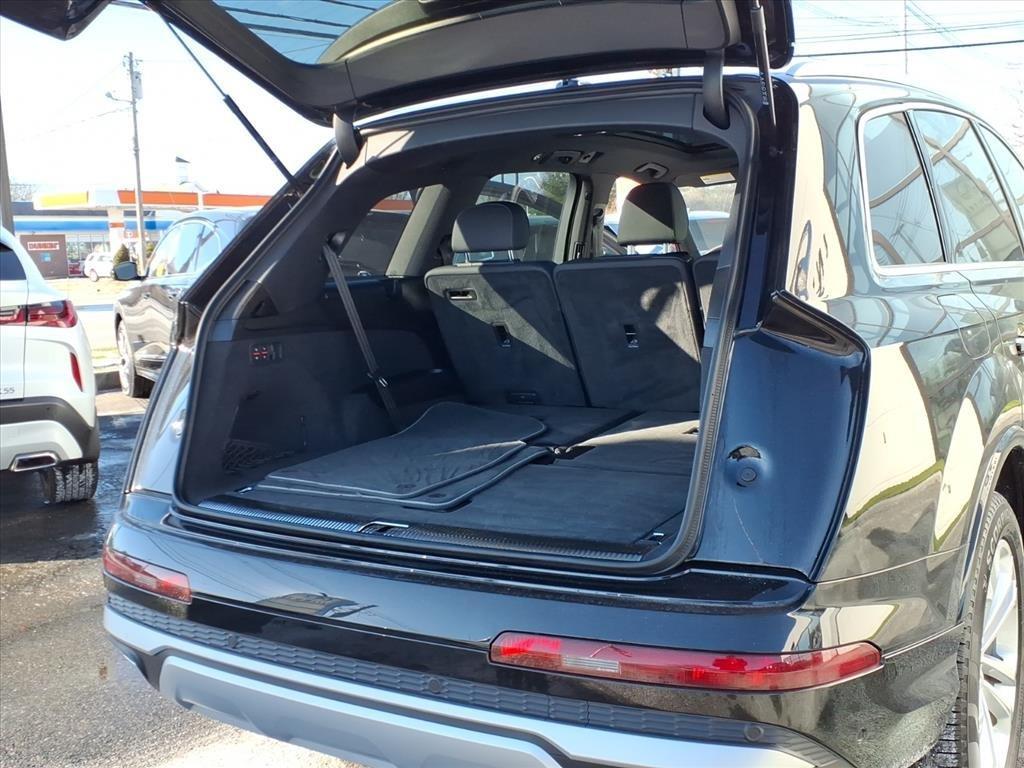 used 2025 Audi Q7 car, priced at $47,877