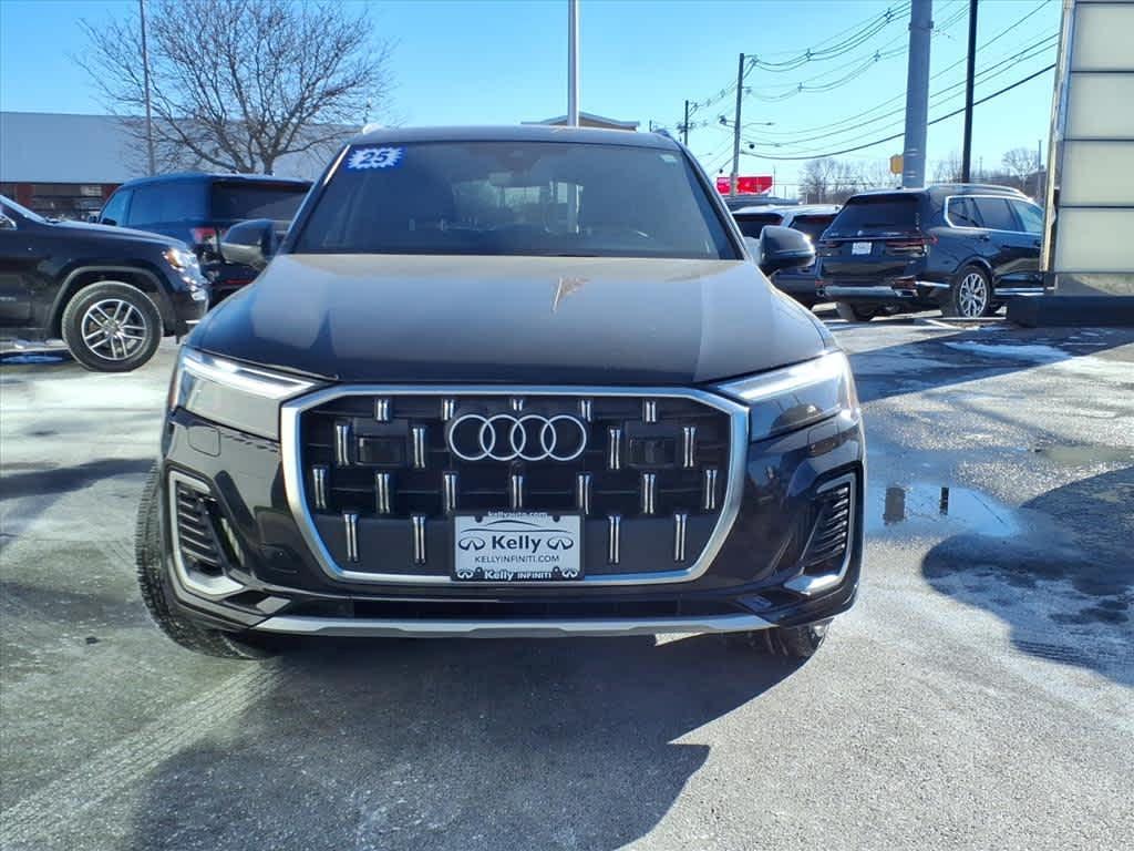 used 2025 Audi Q7 car, priced at $48,998