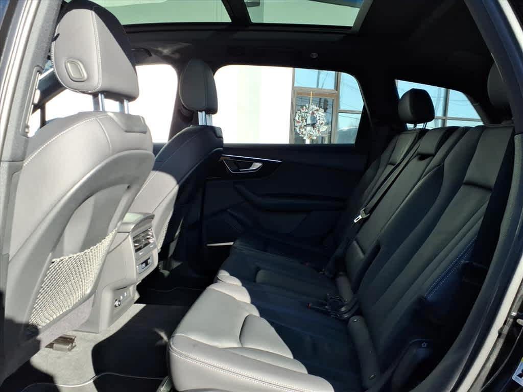 used 2025 Audi Q7 car, priced at $48,998