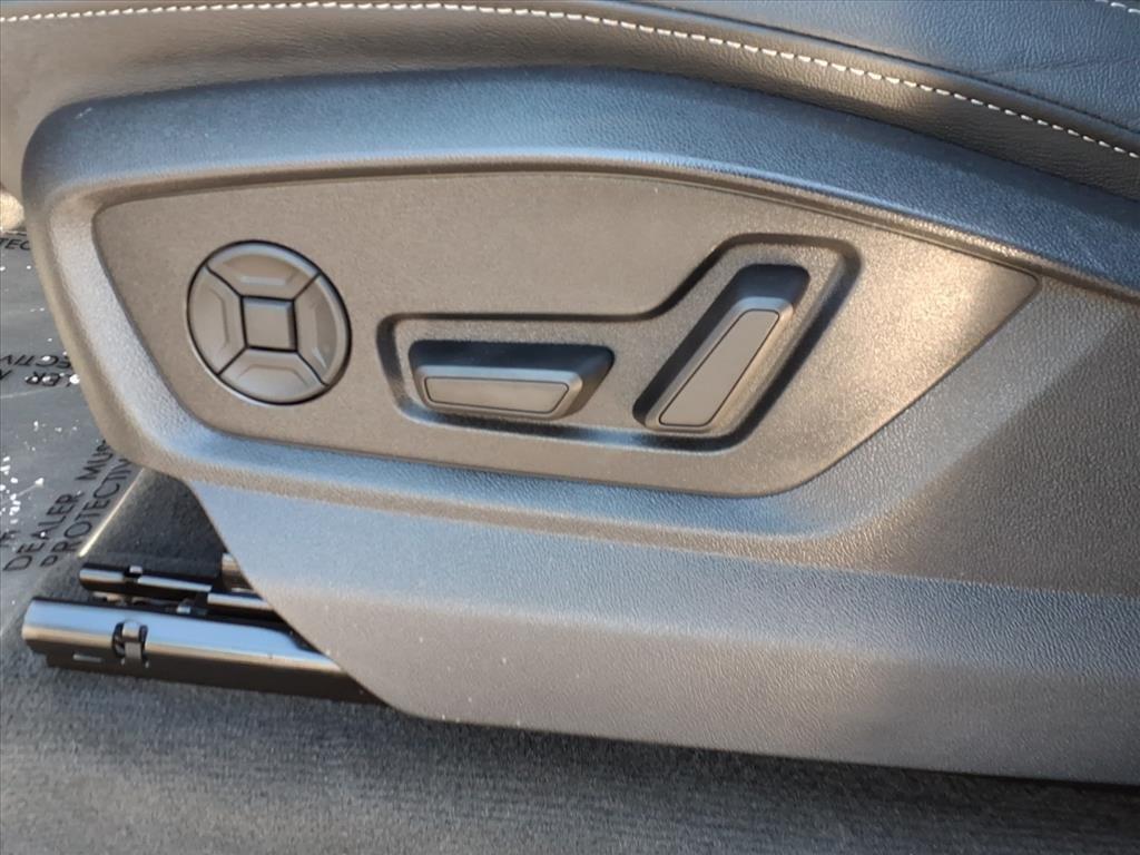 used 2025 Audi Q7 car, priced at $47,877