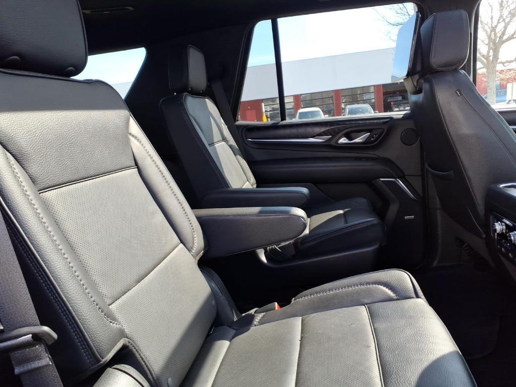 used 2023 GMC Yukon car, priced at $49,543