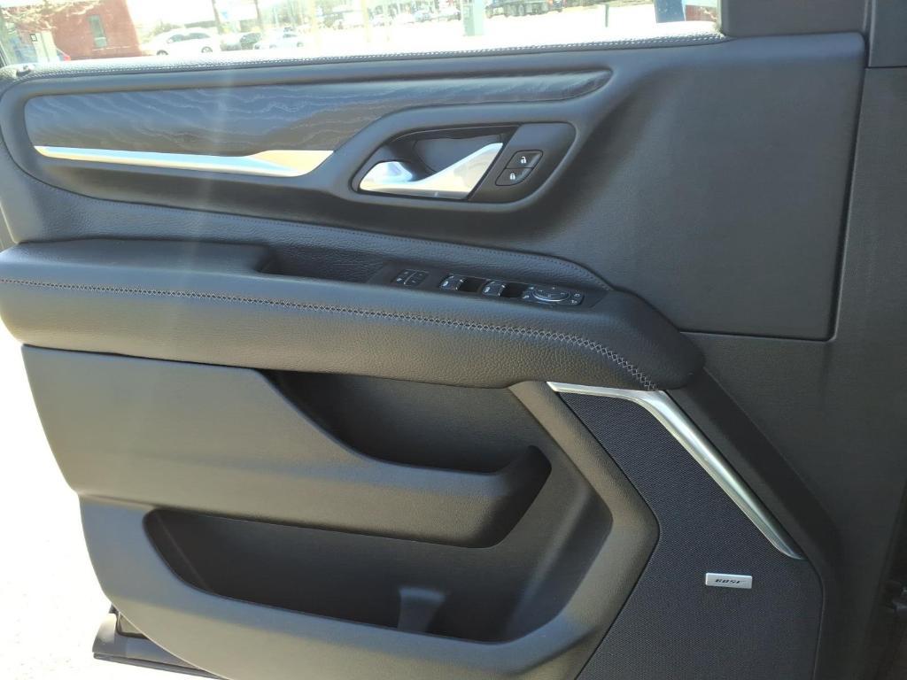 used 2023 GMC Yukon car, priced at $49,543