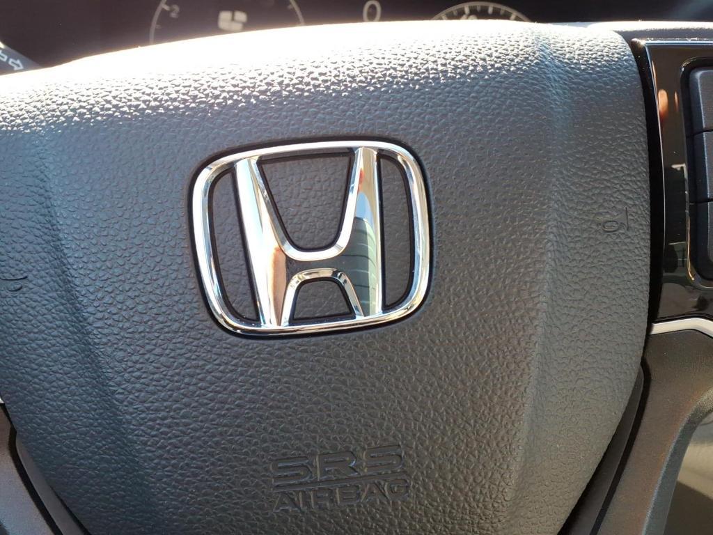used 2025 Honda Odyssey car, priced at $36,374
