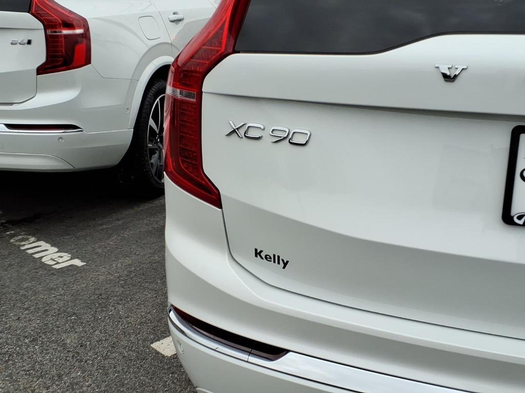 used 2024 Volvo XC90 Recharge Plug-In Hybrid car, priced at $45,877