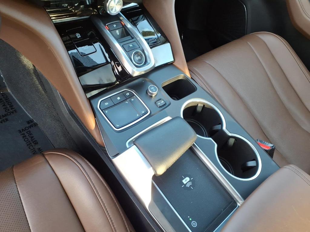 used 2023 Acura MDX car, priced at $41,997