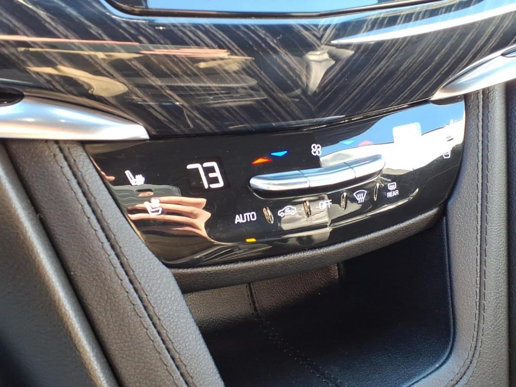 used 2023 Cadillac XT6 car, priced at $35,877