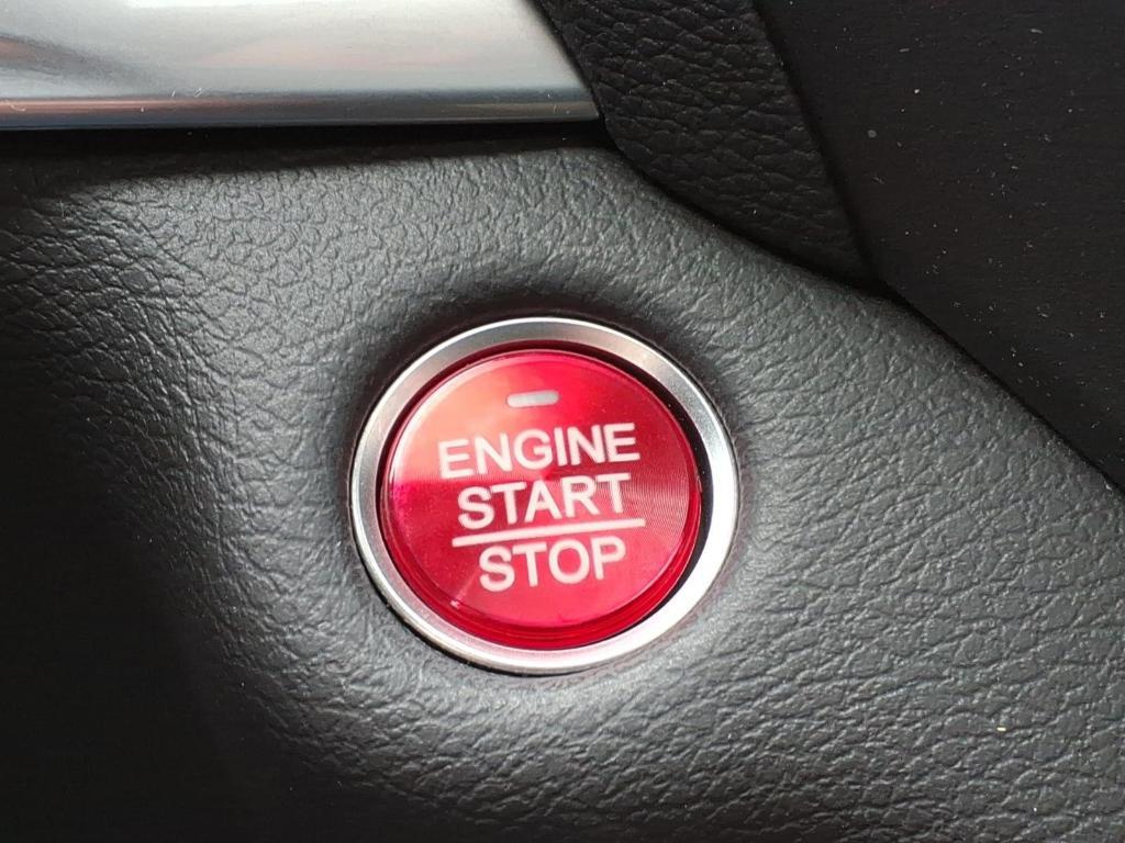 used 2020 Acura MDX car, priced at $26,898