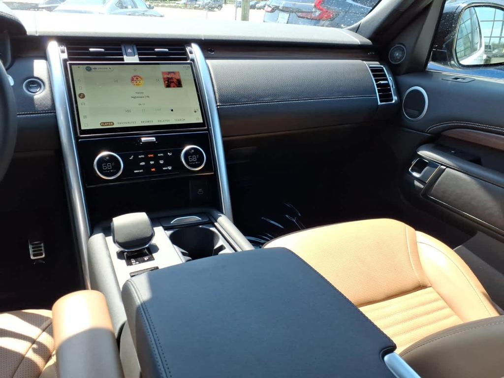 used 2024 Land Rover Discovery car, priced at $43,748