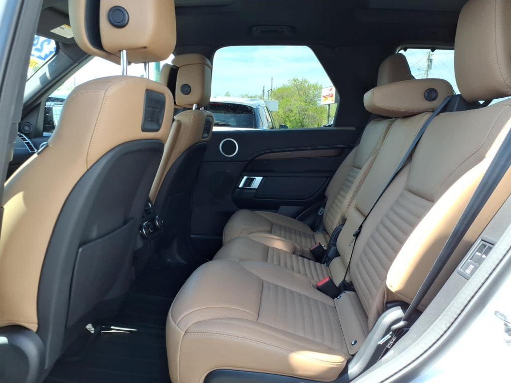 used 2024 Land Rover Discovery car, priced at $43,748