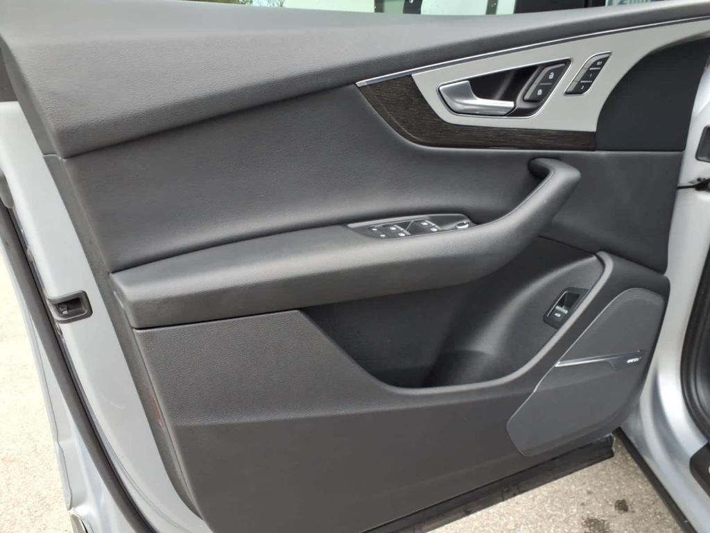 used 2019 Audi Q7 car, priced at $19,592