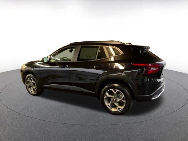 used 2025 Chevrolet Trax car, priced at $19,908