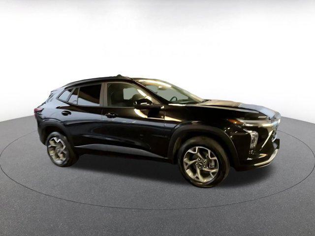 used 2025 Chevrolet Trax car, priced at $19,908