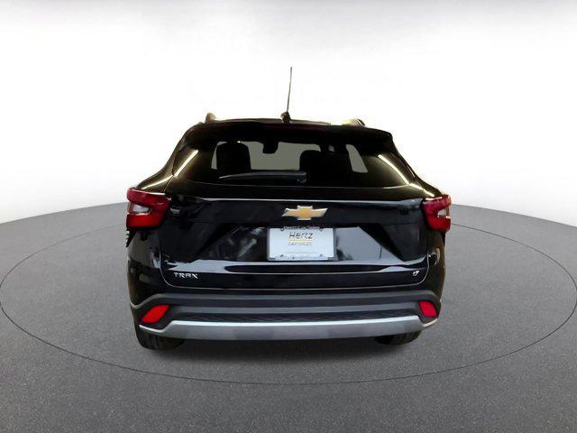 used 2025 Chevrolet Trax car, priced at $19,908