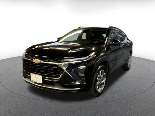 used 2025 Chevrolet Trax car, priced at $19,908
