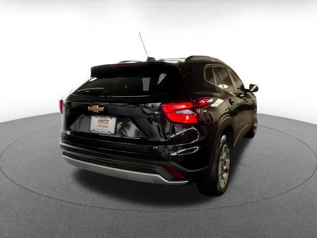 used 2025 Chevrolet Trax car, priced at $19,856