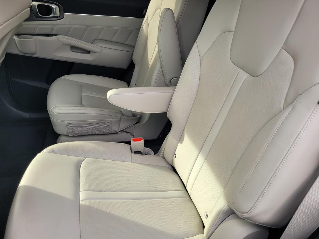 used 2024 Kia Sorento car, priced at $30,210