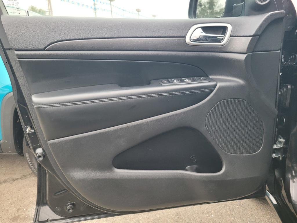 used 2015 Jeep Grand Cherokee car, priced at $13,607