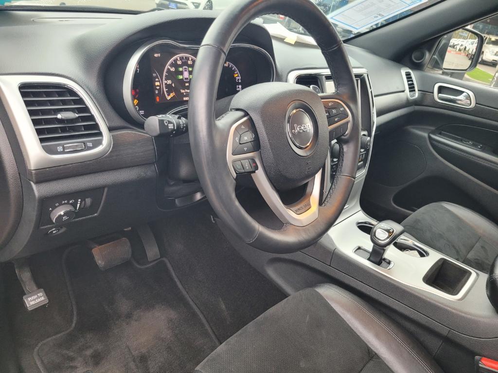 used 2015 Jeep Grand Cherokee car, priced at $13,607