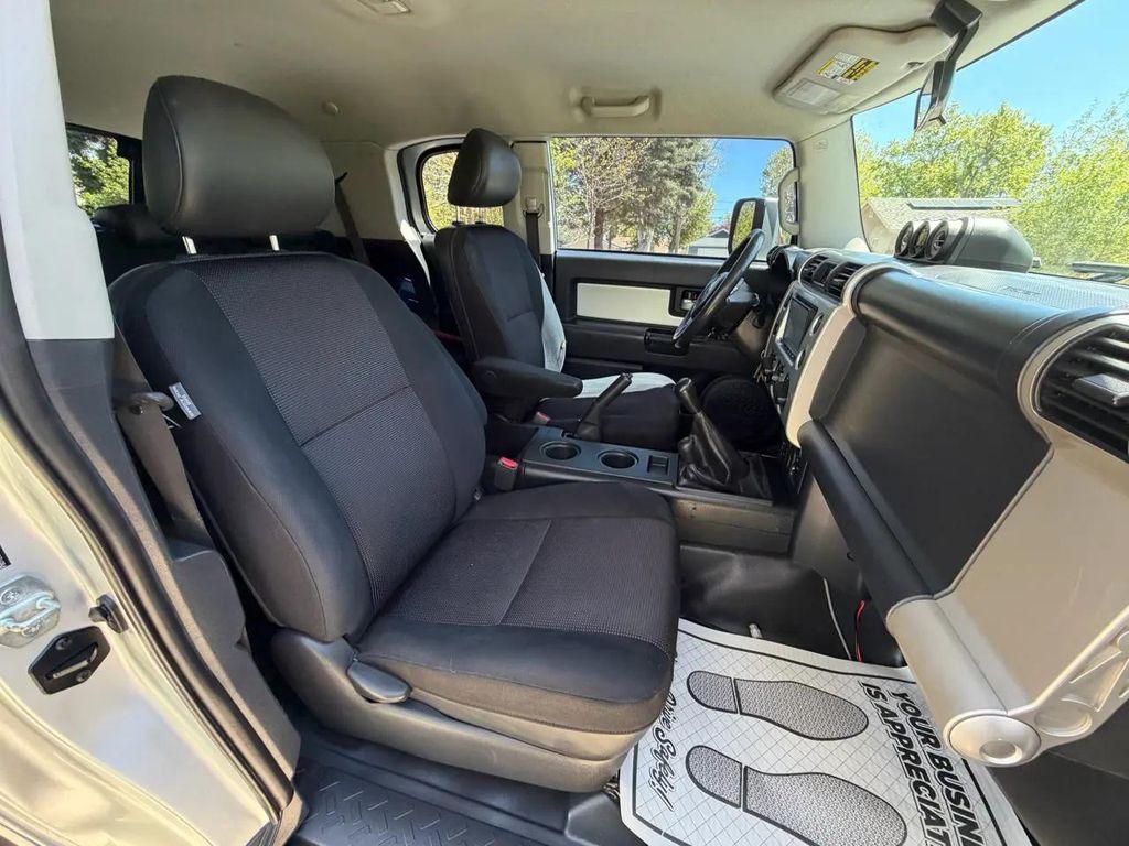 used 2007 Toyota FJ Cruiser car, priced at $16,995