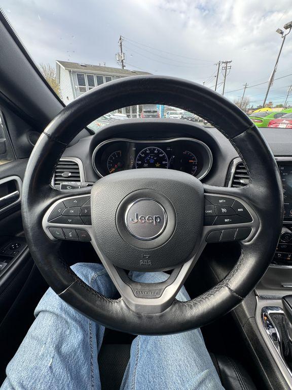 used 2021 Jeep Grand Cherokee car, priced at $17,995