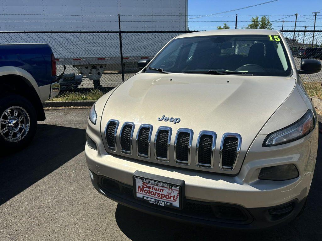 used 2015 Jeep Cherokee car, priced at $7,695