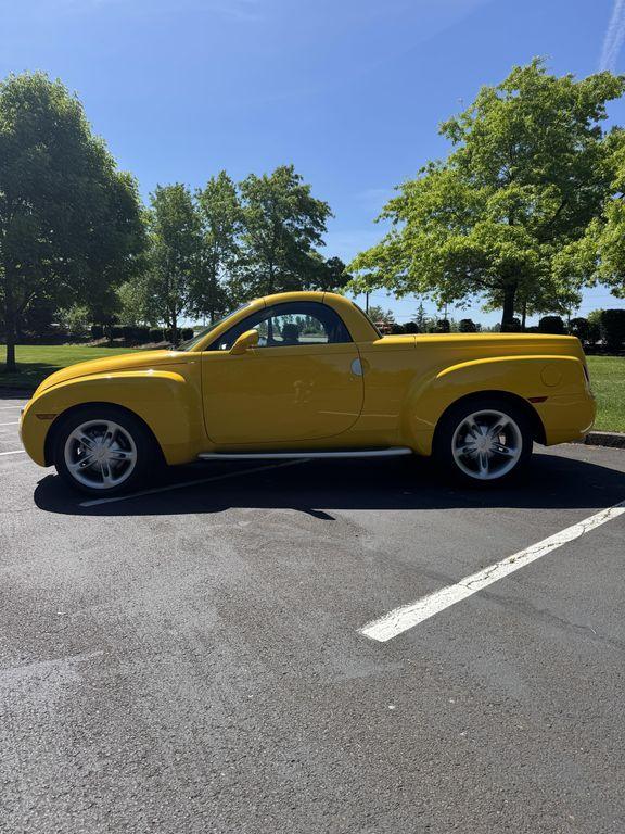 used 2004 Chevrolet SSR car, priced at $23,995
