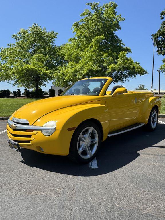 used 2004 Chevrolet SSR car, priced at $23,995