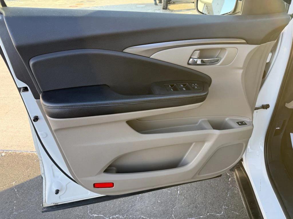 used 2016 Honda Pilot car, priced at $16,990