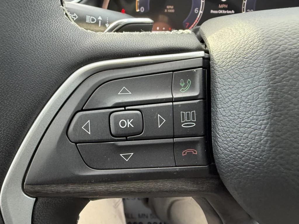 new 2025 Jeep Grand Cherokee car, priced at $52,480