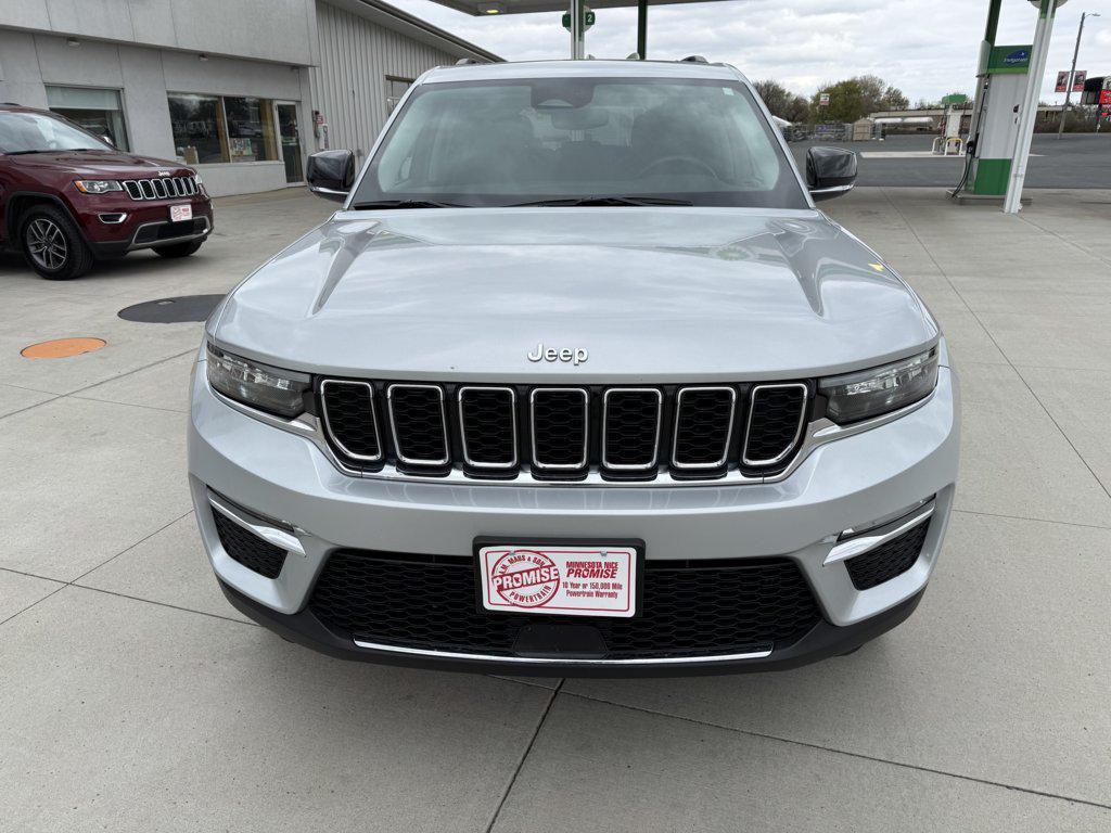 used 2022 Jeep Grand Cherokee car, priced at $27,990