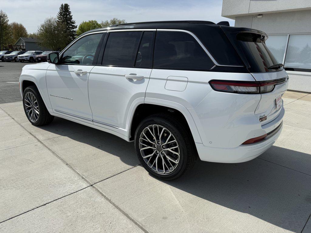 new 2026 Jeep Grand Cherokee car, priced at $64,154