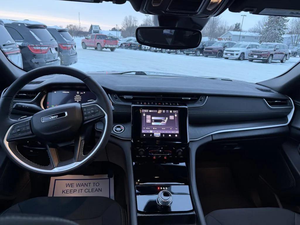 used 2024 Jeep Grand Cherokee car, priced at $32,990