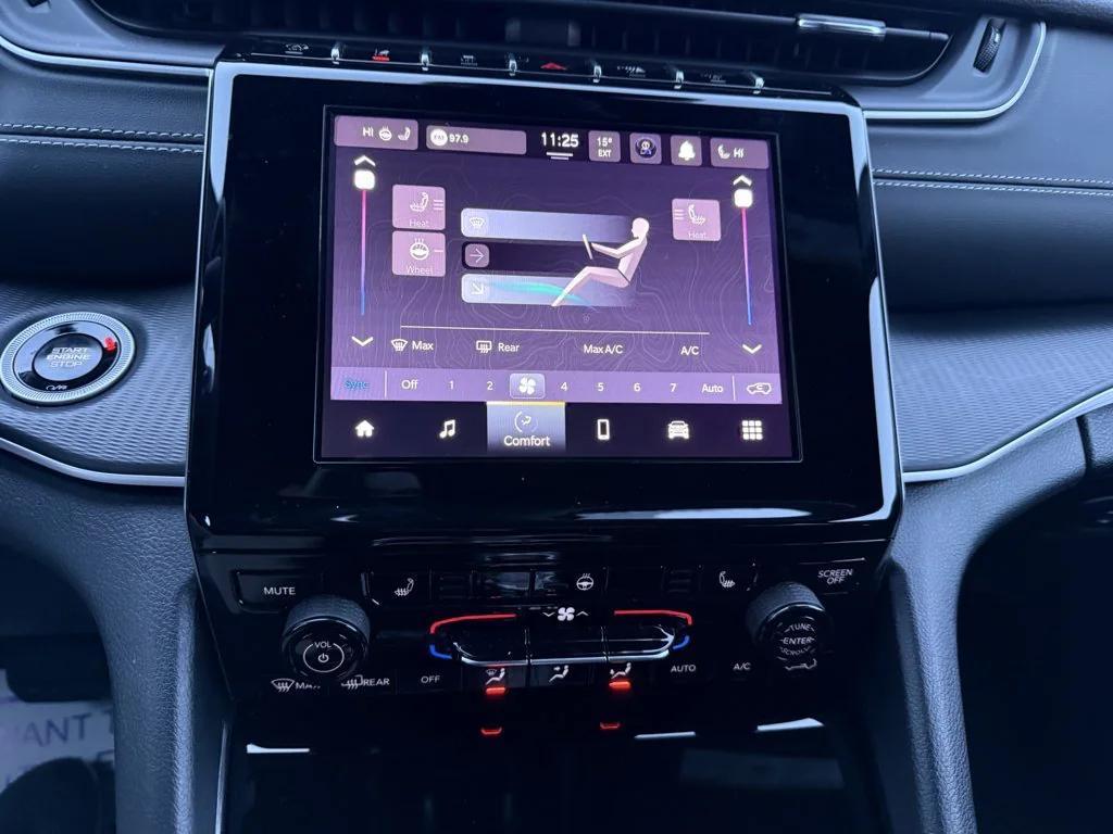 used 2024 Jeep Grand Cherokee car, priced at $32,990