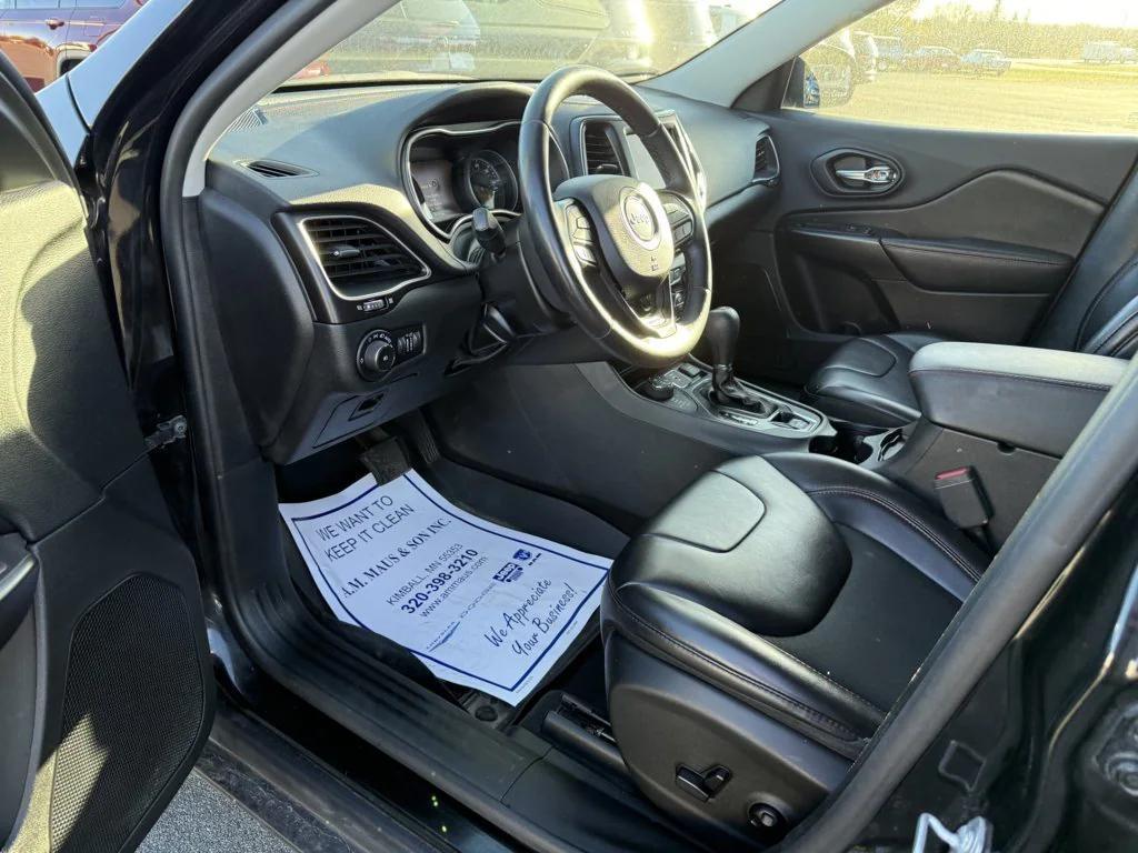 used 2020 Jeep Cherokee car, priced at $18,990