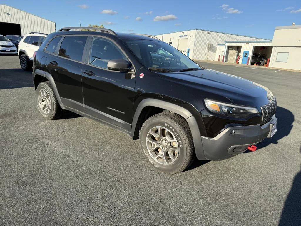 used 2020 Jeep Cherokee car, priced at $18,990